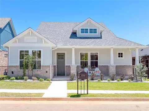 1724 Paseo Pl, Edmond, OK 73034