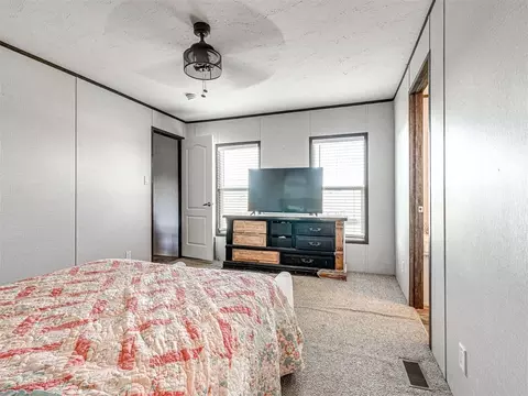Bedroom - 30211 Mooney St, Wayne, OK 73095 photo 4 of 8