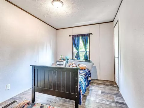Bedroom - 30211 Mooney St, Wayne, OK 73095 photo 5 of 8