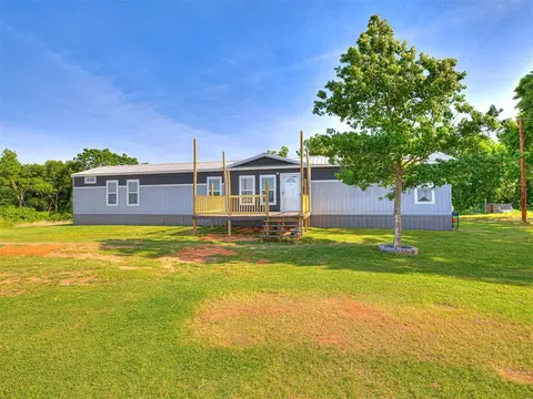 Exterior - 30211 Mooney St, Wayne, OK 73095 photo 4 of 7
