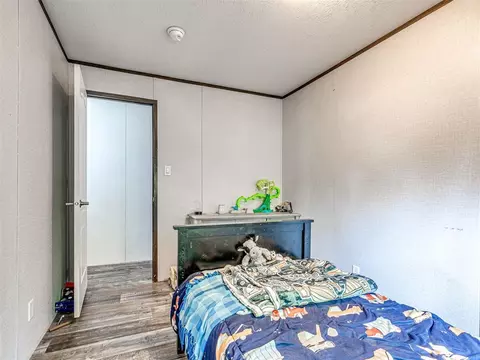 Bedroom - 30211 Mooney St, Wayne, OK 73095 photo 6 of 8