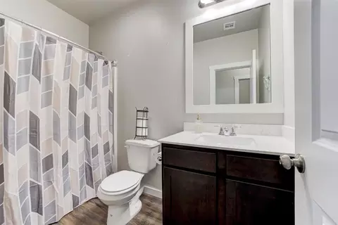 Bath - 15944 Spur Cir, Mcloud, OK 74851 photo 5 of 5