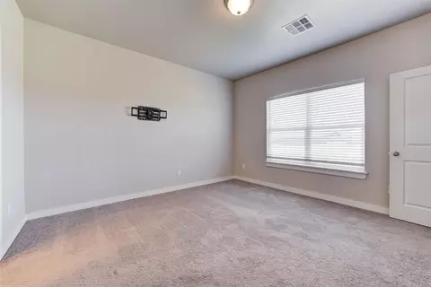 Bedroom - 15944 Spur Cir, Mcloud, OK 74851 photo 2 of 8