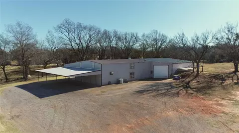 23876 160th St, Maysville, OK 73057