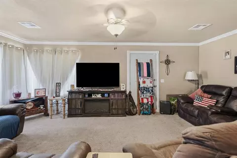 Living - 303 E Main St, Ringling, OK 73456 photo 3 of 3
