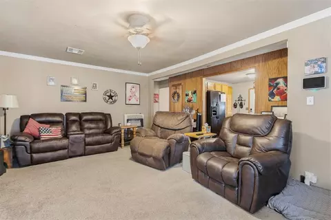 Living - 303 E Main St, Ringling, OK 73456 photo 1 of 3