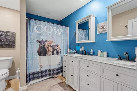 Bath - 303 E Main St, Ringling, OK 73456 photo 1 of 1