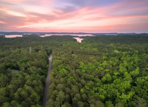 13 Carson Creek Rd, Broken Bow, OK 74728