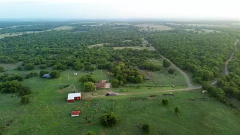 2205 N County Road 1560 Rd, Rush Springs, OK 73082