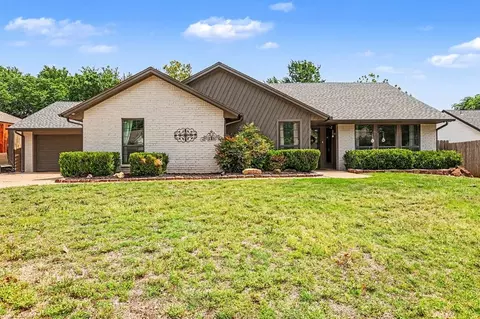 2508 Valley Brook Dr, Edmond, OK 73034