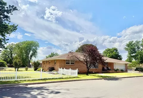 323 N Bryan St, Weatherford, OK 73096