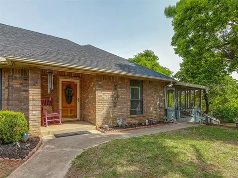 Exterior - 1420 Canyon Lake Rd, Calumet, OK 73014 photo 3 of 13