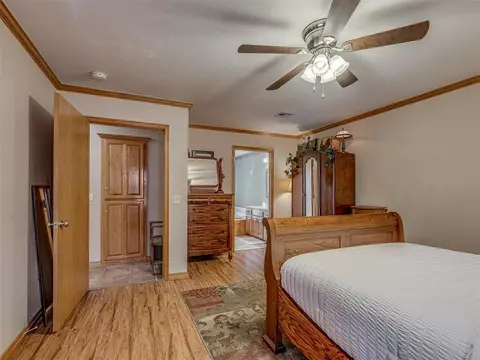 Bedroom - 1420 Canyon Lake Rd, Calumet, OK 73014 photo 2 of 4