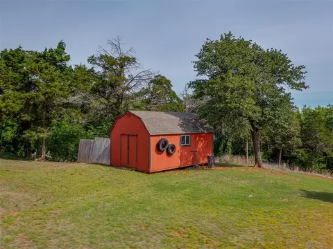 Exterior - 1420 Canyon Lake Rd, Calumet, OK 73014 photo 13 of 13