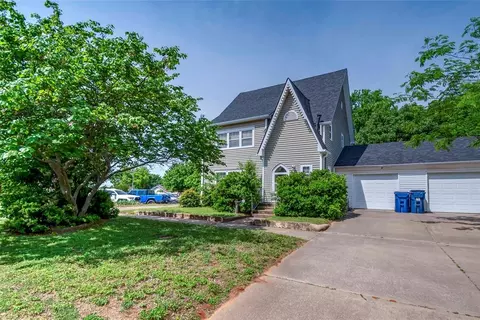 813 Steele Ave, Chandler, OK 74834