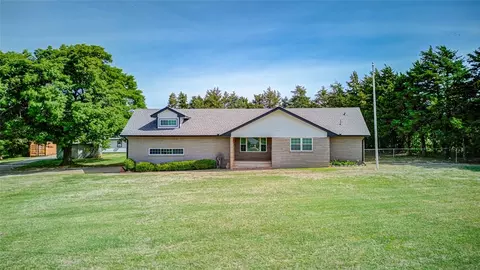 4601 E Robinson St, Norman, OK 73026