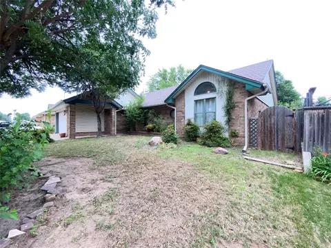 325 E Grand Teton Ct, Yukon, OK 73099