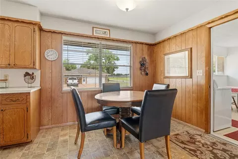 Dining - 808 Mimosa Dr, Watonga, OK 73772 photo 1 of 1