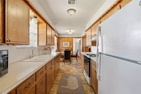 Other - 808 Mimosa Dr, Watonga, OK 73772 photo 2 of 8