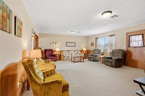 Living - 808 Mimosa Dr, Watonga, OK 73772 photo 1 of 2