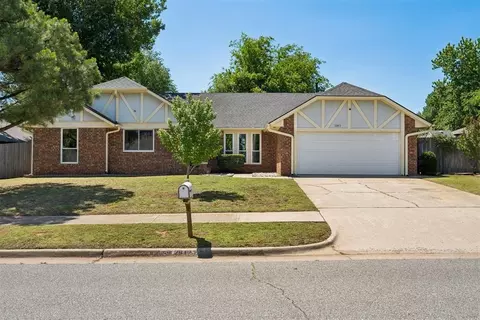 2912 Smiling Hill Blvd, Edmond, OK 73013