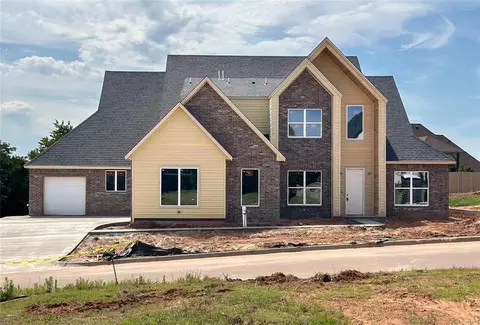 4548 Maple Ridge Dr, Edmond, OK 73034