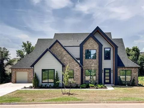 8132 Amber Ridge Dr, Edmond, OK 73034