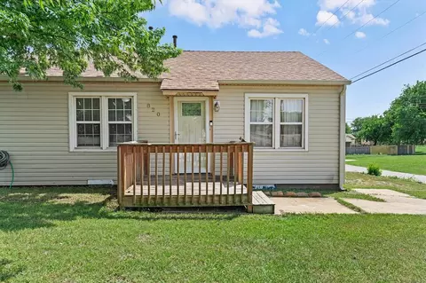 820 NW 90th St, Oklahoma City, OK 73114