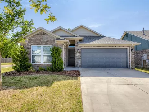 240 Evermore Ln, Yukon, OK 73099