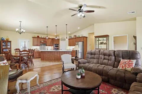 Living - 18784 E 1130 Rd, Sayre, OK 73662 photo 3 of 3