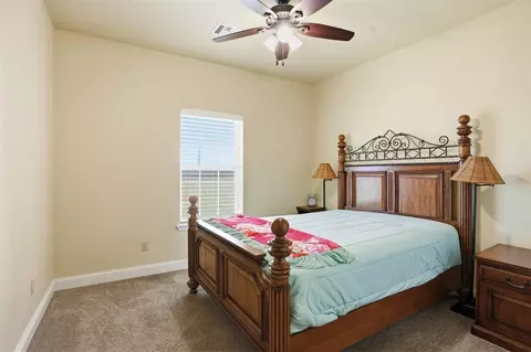 Bedroom - 18784 E 1130 Rd, Sayre, OK 73662 photo 6 of 9