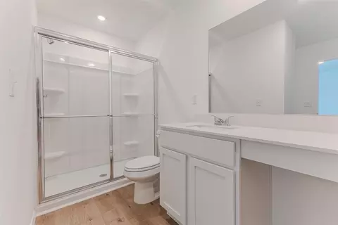 Bath - 13446 Dewberry Rd, Mcloud, OK 74851 photo 1 of 3