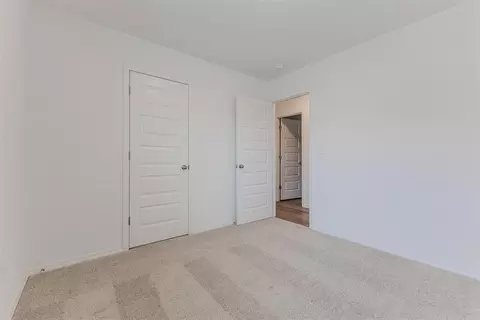 Bedroom - 13446 Dewberry Rd, Mcloud, OK 74851 photo 5 of 6