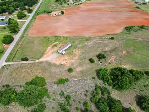 12272 240th St, Blanchard, OK 73010
