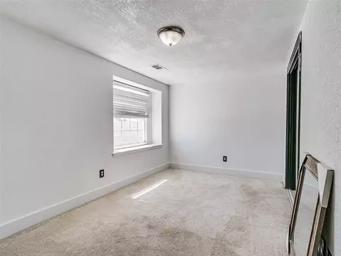 Bedroom - 2114 Westmore Dr, Moore, OK 73170 photo 2 of 2