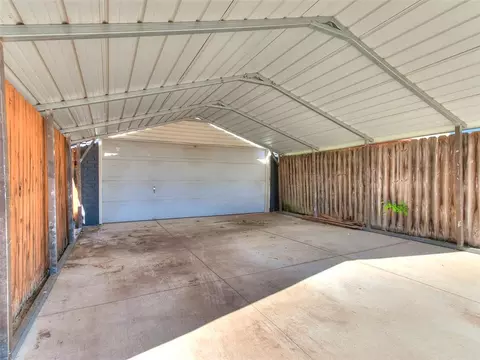 Exterior - 2114 Westmore Dr, Moore, OK 73170 photo 4 of 7
