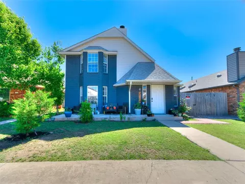 2114 Westmore Dr, Moore, OK 73170
