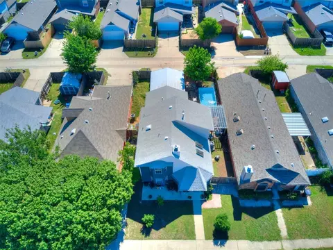 View/Area - 2114 Westmore Dr, Moore, OK 73170 photo 1 of 1