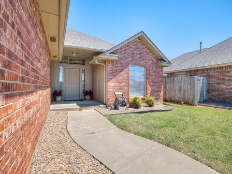 Exterior - 3312 Ashton Dr, Moore, OK 73160 photo 2 of 7