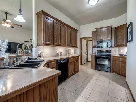 Kitchen - 3312 Ashton Dr, Moore, OK 73160 photo 2 of 6
