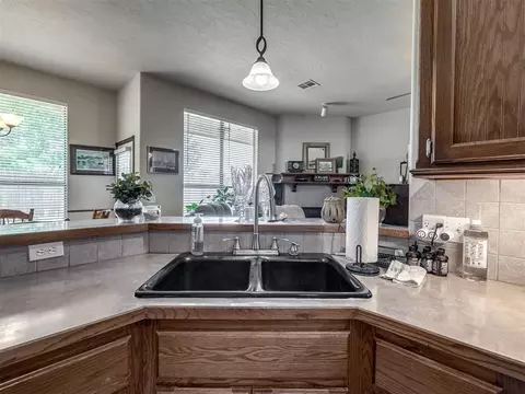 Kitchen - 3312 Ashton Dr, Moore, OK 73160 photo 3 of 6