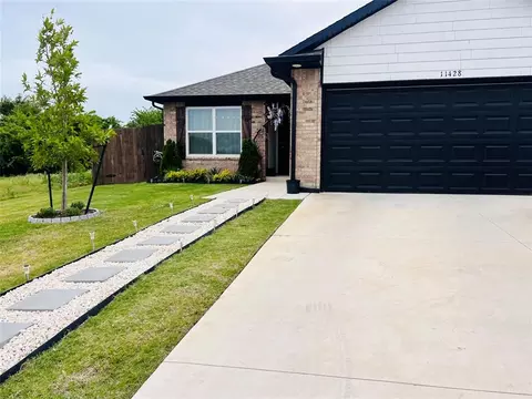 11428 SW 12th St, Yukon, OK 73099