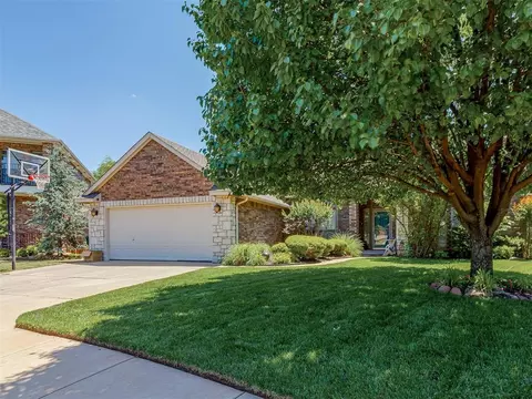 1776 Long Trl, Edmond, OK 73012