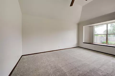 Bedroom - 2800 Dalewood Pl, Norman, OK 73071 photo 5 of 7