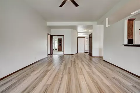 Living - 2800 Dalewood Pl, Norman, OK 73071 photo 4 of 7