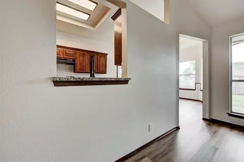 Entry Way - 2800 Dalewood Pl, Norman, OK 73071 photo 3 of 5