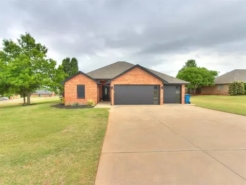 2671 NW 3rd St, Newcastle, OK 73065