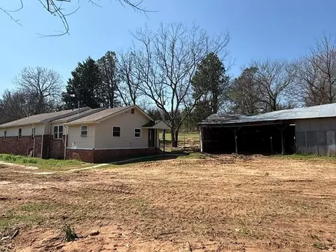 Exterior - 332410 E 1030 Rd, Mcloud, OK 74851 photo 3 of 5