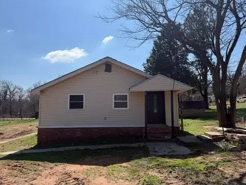 Exterior - 332410 E 1030 Rd, Mcloud, OK 74851 photo 4 of 5
