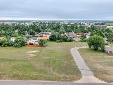 8240 NW 10th St, Oklahoma City, OK 73127